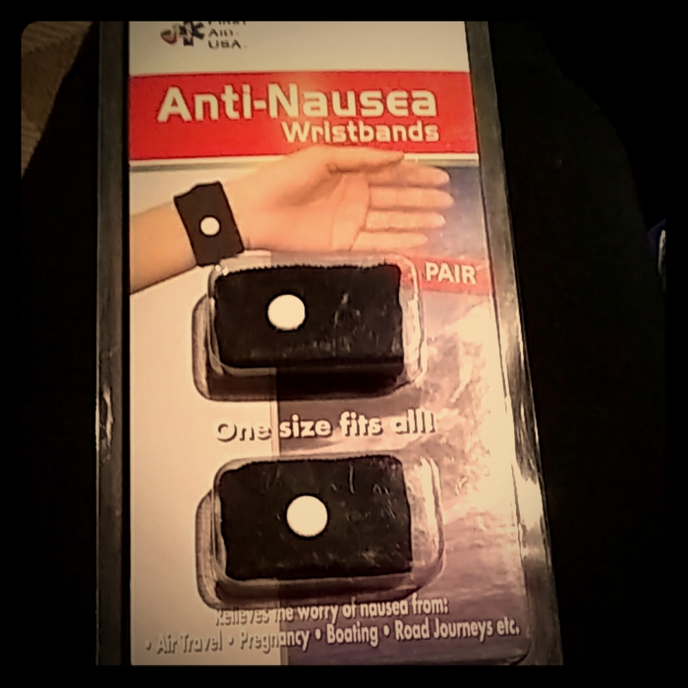 Anti-nausea acupressure wristband - Picture 1 of 5